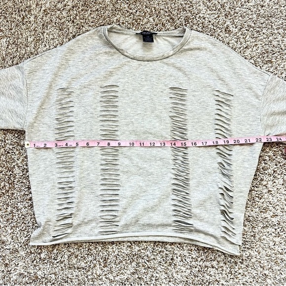 See You Monday Gray Shredded Top - Picture 4 of 5